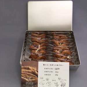 １０８　焼菓子角缶